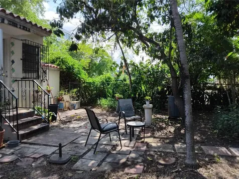 655 NE 82nd Street Miami FL 33138