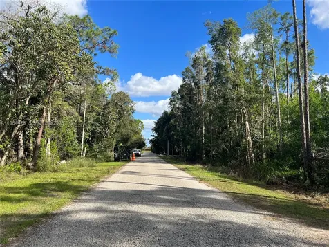 3050 Pine Tree Drive Naples FL 34112