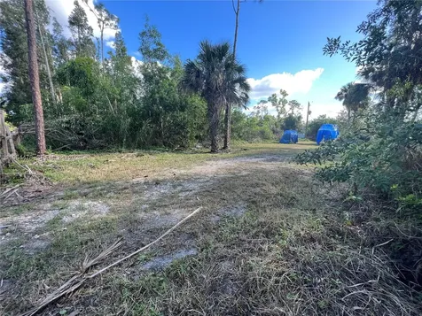 3050 Pine Tree Drive Naples FL 34112
