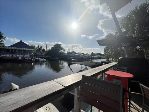 3050 Pine Tree Drive Naples FL 34112