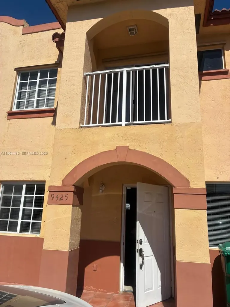 9425 NW 114th Lane Hialeah Gardens FL 33018