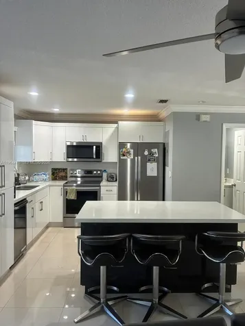9425 NW 114th Lane Hialeah Gardens FL 33018