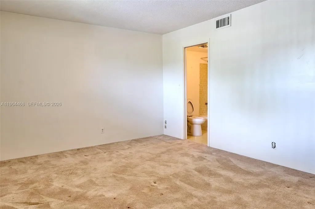 2724 S Garden Drive S Lake Worth FL 33461