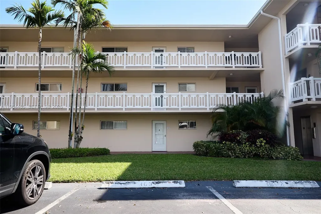 2724 S Garden Drive S Lake Worth FL 33461