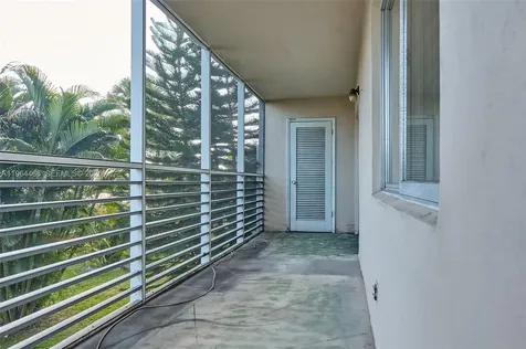 2724 S Garden Drive S Lake Worth FL 33461