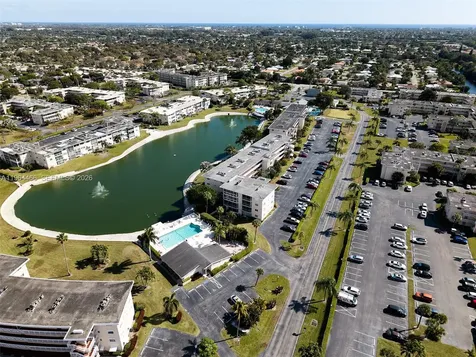 2724 S Garden Drive S Lake Worth FL 33461