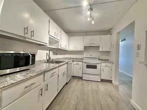 1470 NE 125th Terrace North Miami FL 33161