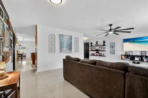 9401 NW 81st Court Tamarac FL 33321