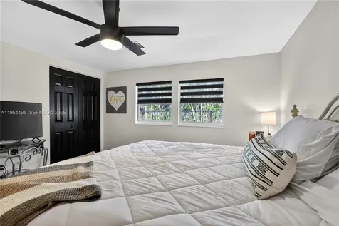 9401 NW 81st Court Tamarac FL 33321