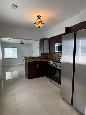 6823 SW 25th Street Miami FL 33155