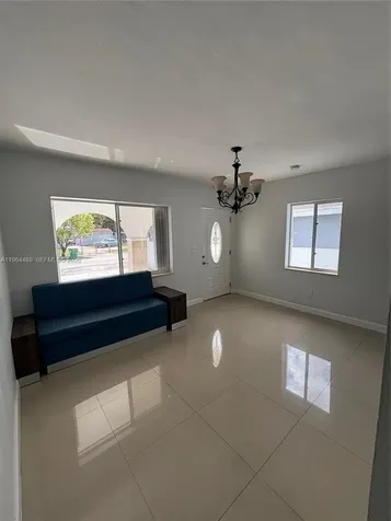 6823 SW 25th Street Miami FL 33155