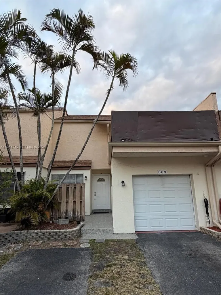 868 NW 81st Way Plantation FL 33324