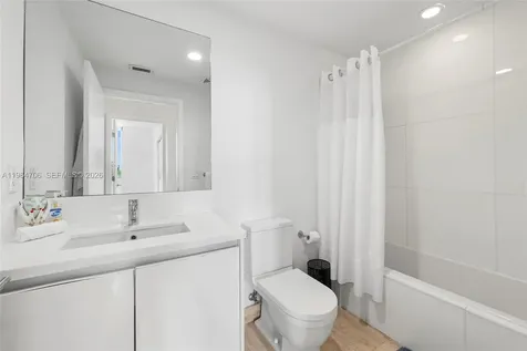 1470 16th Street Miami Beach FL 33139