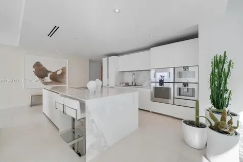 10201 Collins Avenue Bal Harbour FL 33154