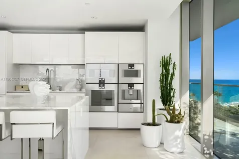 10201 Collins Avenue Bal Harbour FL 33154
