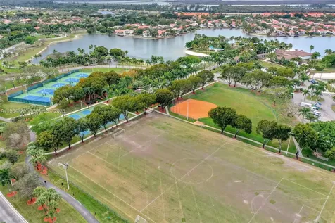 10880 NW 58th Terrace Doral FL 33178
