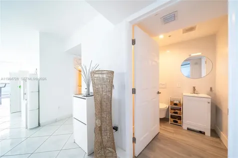 6301 Collins Avenue Miami Beach FL 33141