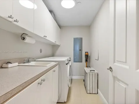 17875 Collins Avenue Sunny Isles Beach FL 33160