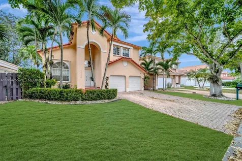 10880 NW 58th Terrace Doral FL 33178