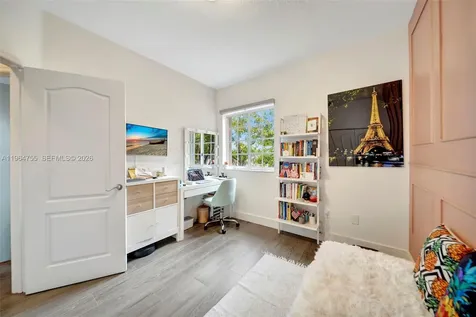 10880 NW 58th Terrace Doral FL 33178