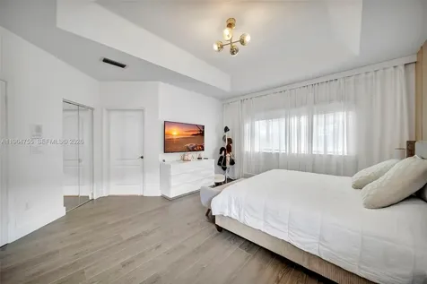 10880 NW 58th Terrace Doral FL 33178