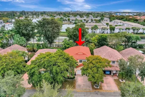 10880 NW 58th Terrace Doral FL 33178