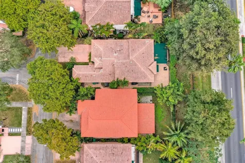 10880 NW 58th Terrace Doral FL 33178