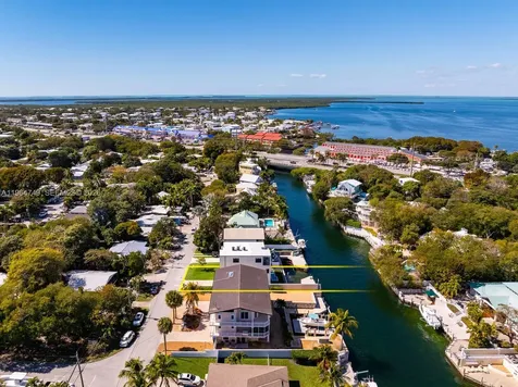 16 Bass Avenue Key Largo FL 33037