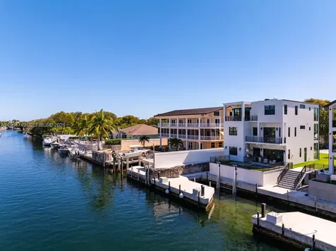 16 Bass Avenue Key Largo FL 33037