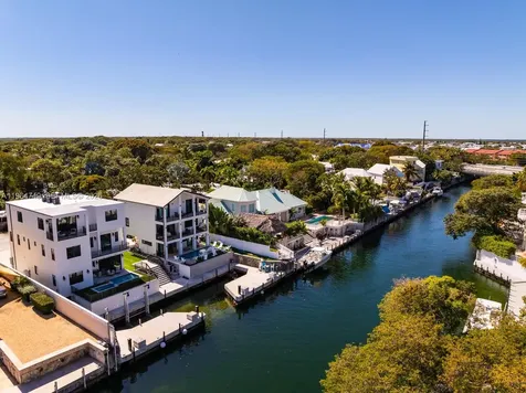 16 Bass Avenue Key Largo FL 33037