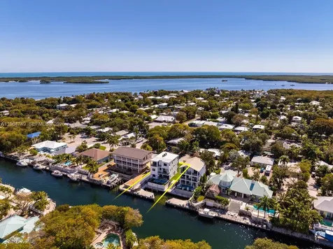 16 Bass Avenue Key Largo FL 33037
