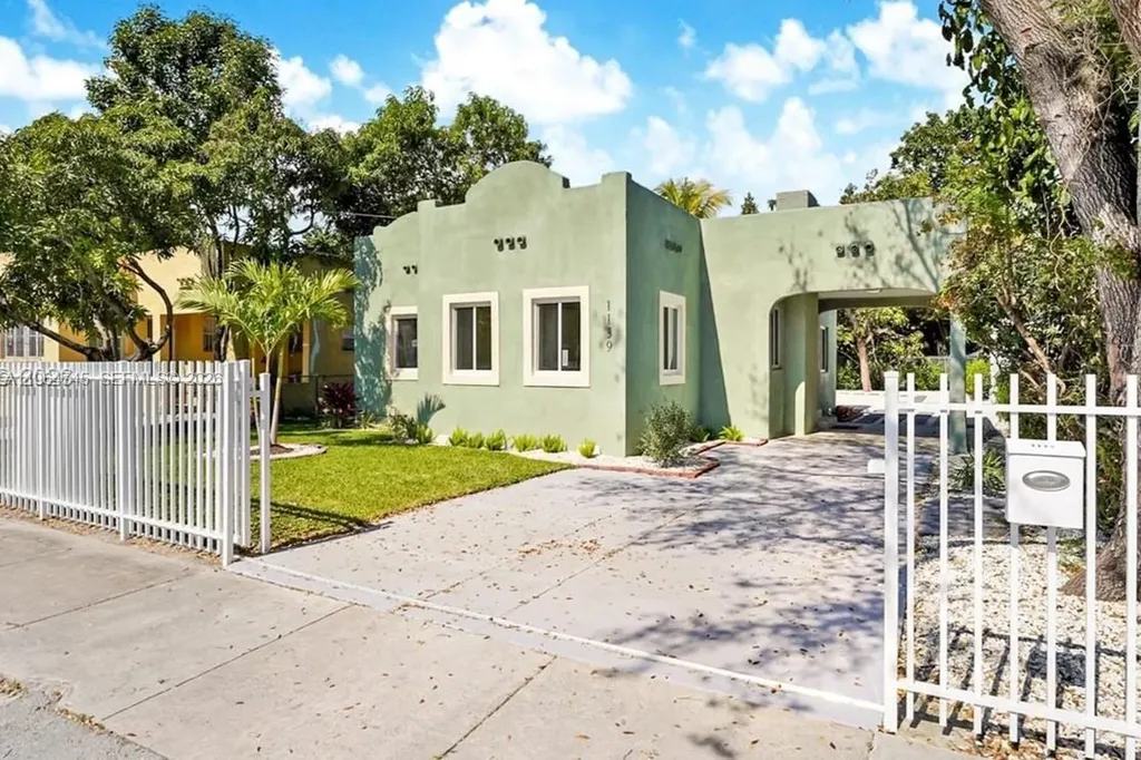 1139 NW 37th Street Miami FL 33127