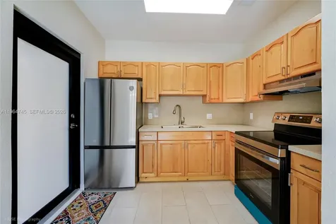 1139 NW 37th Street Miami FL 33127