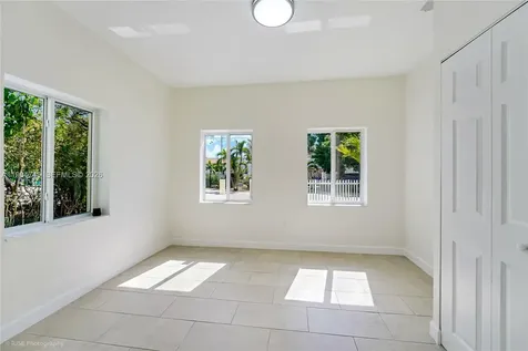 1139 NW 37th Street Miami FL 33127