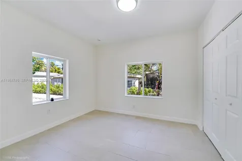 1139 NW 37th Street Miami FL 33127