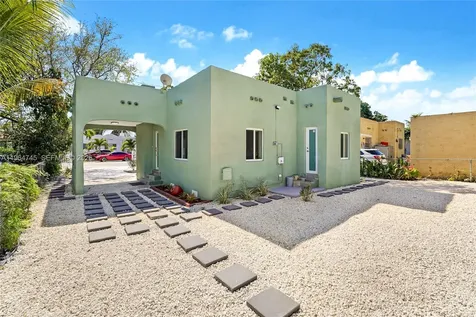 1139 NW 37th Street Miami FL 33127