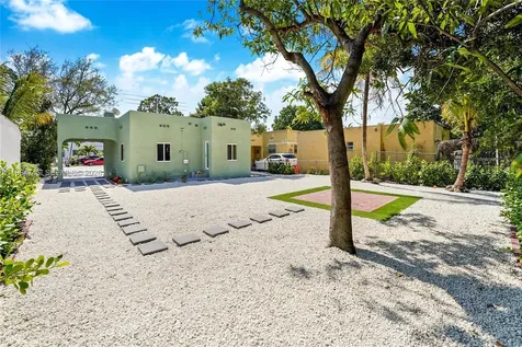 1139 NW 37th Street Miami FL 33127