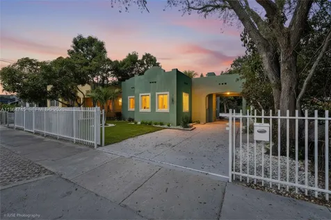 1139 NW 37th Street Miami FL 33127