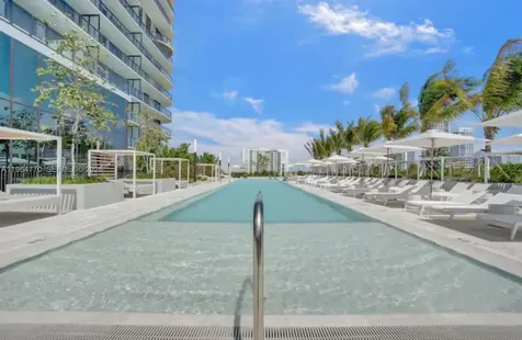 580 72 Miami Beach FL 33141