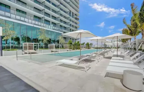 580 72 Miami Beach FL 33141