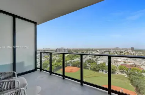 580 72 Miami Beach FL 33141
