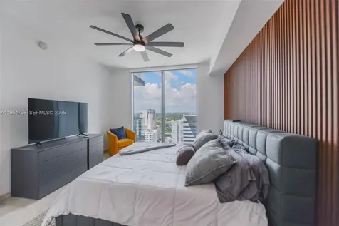 88 SW 7th Street Miami FL 33130