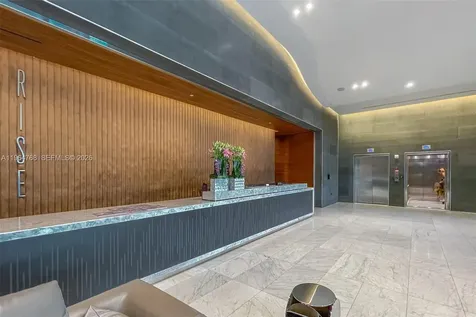 88 SW 7th Street Miami FL 33130