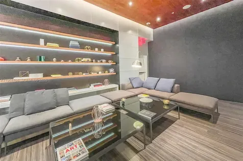 88 SW 7th Street Miami FL 33130