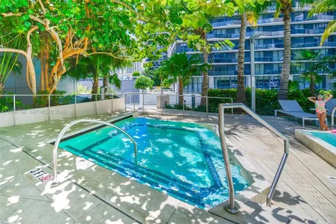 88 SW 7th Street Miami FL 33130