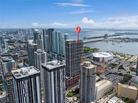 159 NE 6th Street Miami FL 33132