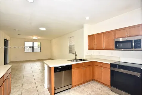 526 SE 35th Avenue Homestead FL 33033
