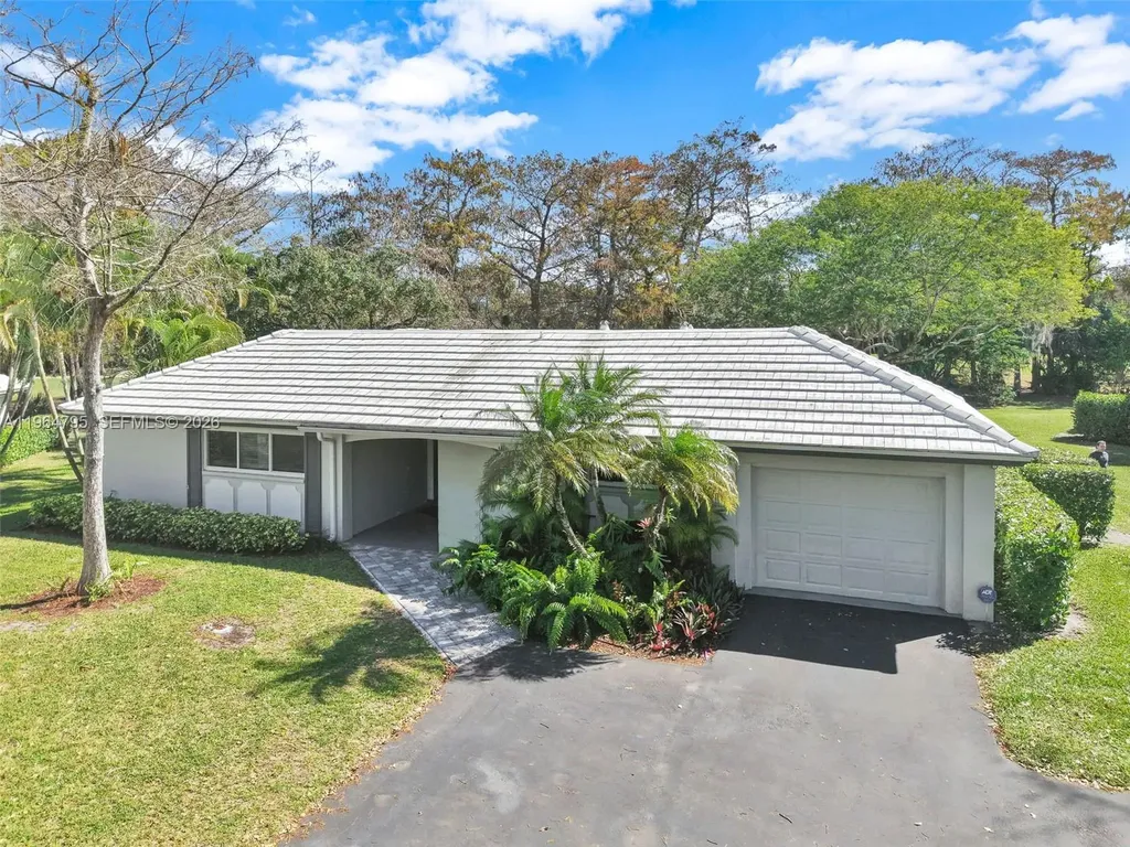 820 E Cypress Lane Pompano Beach FL 33069