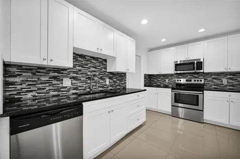 820 E Cypress Lane Pompano Beach FL 33069