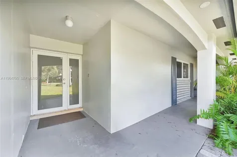 820 E Cypress Lane Pompano Beach FL 33069